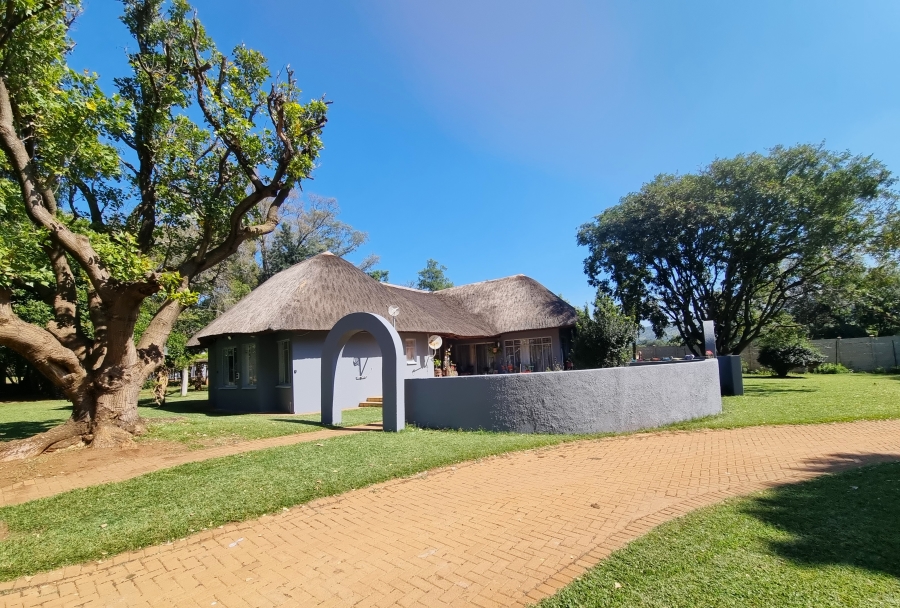 Commercial Property for Sale in Boschfontein A H North West